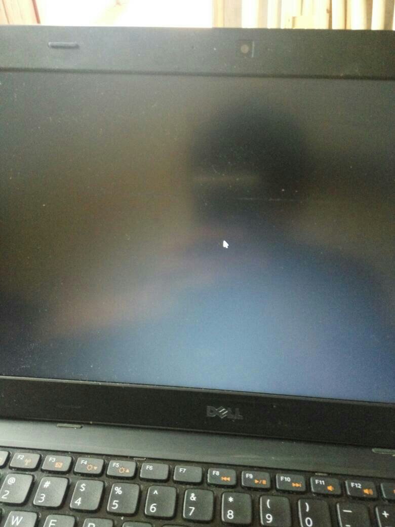 电脑启动后黑屏是怎么回事,电脑启动后黑屏怎么回事怎么解决